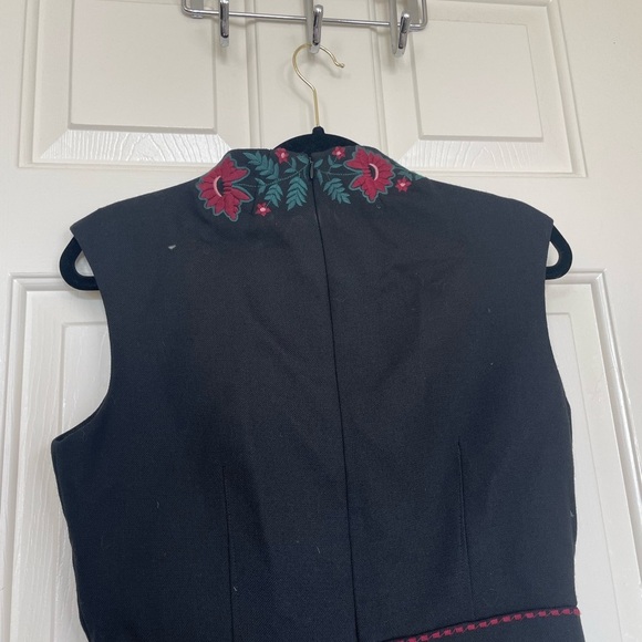 Brooks Brother black wool blend floral embroidered mock neck dress | 8 - Picture 6 of 12